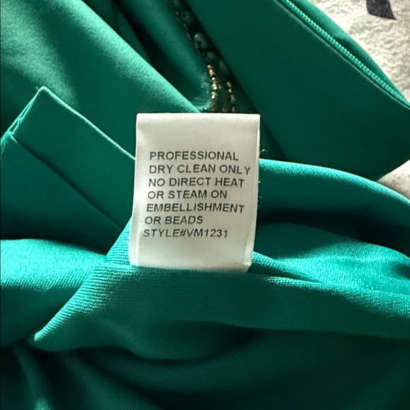 Cocktail dress 👗 - Picture 6 of 6